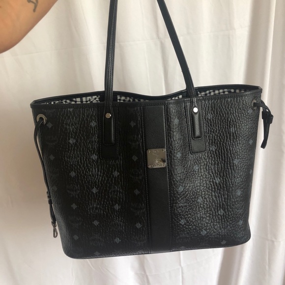 MCM Handbags - MCM MEDIUM TOTE